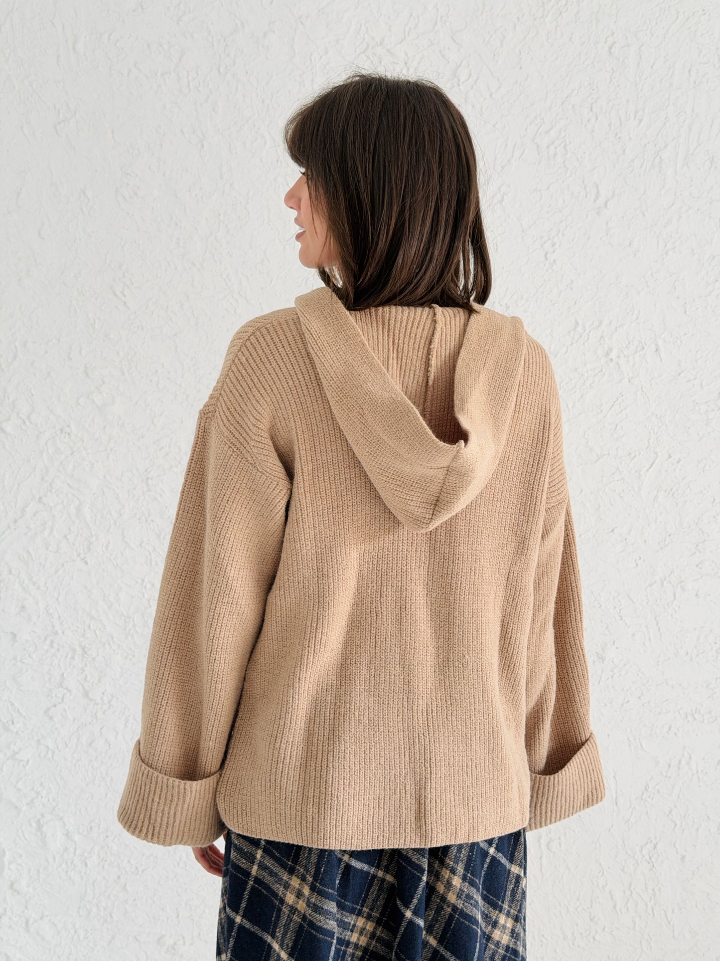 Hoodie V-Neck sweater