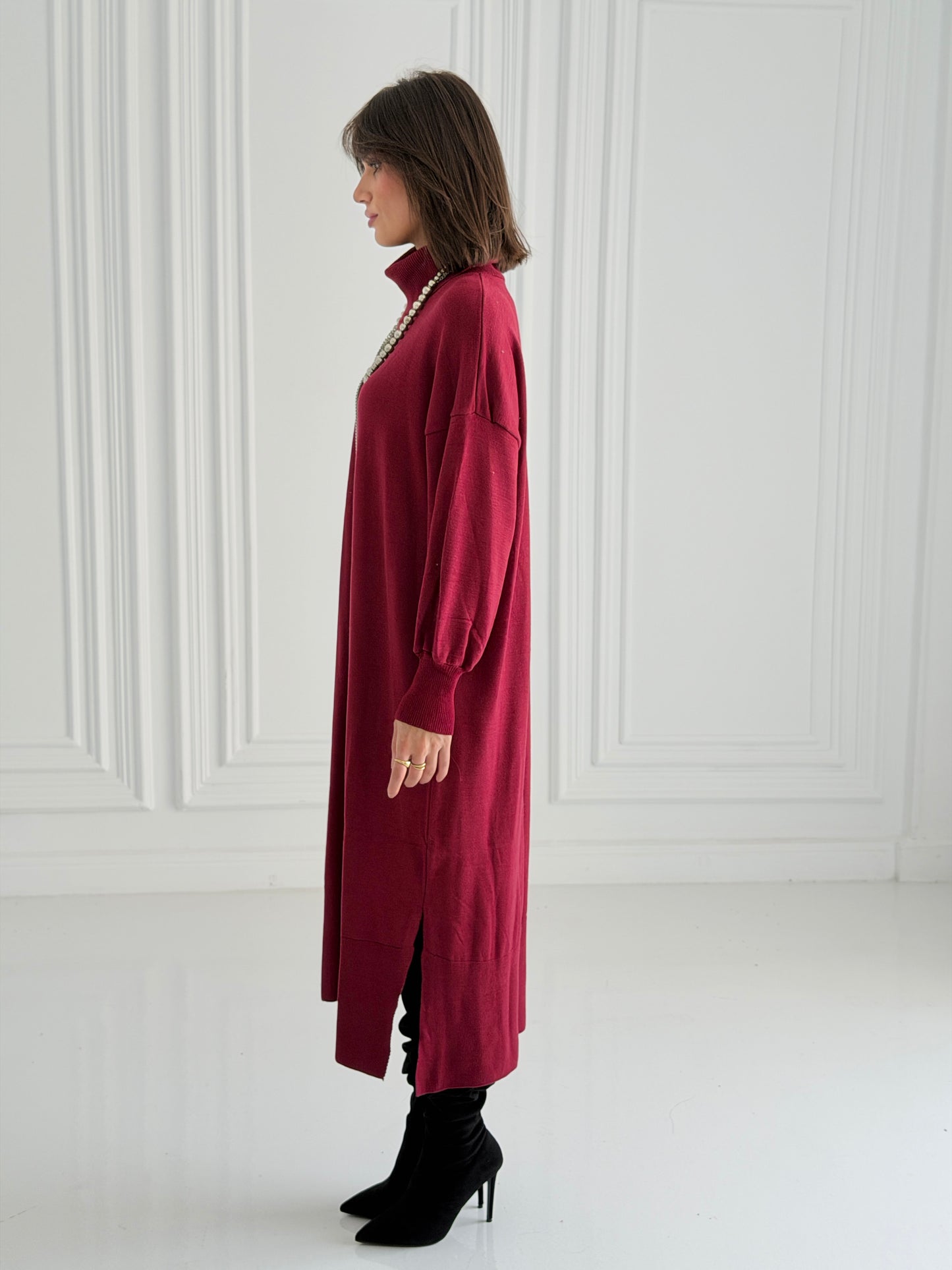 Soft Aura Dress In burgundy