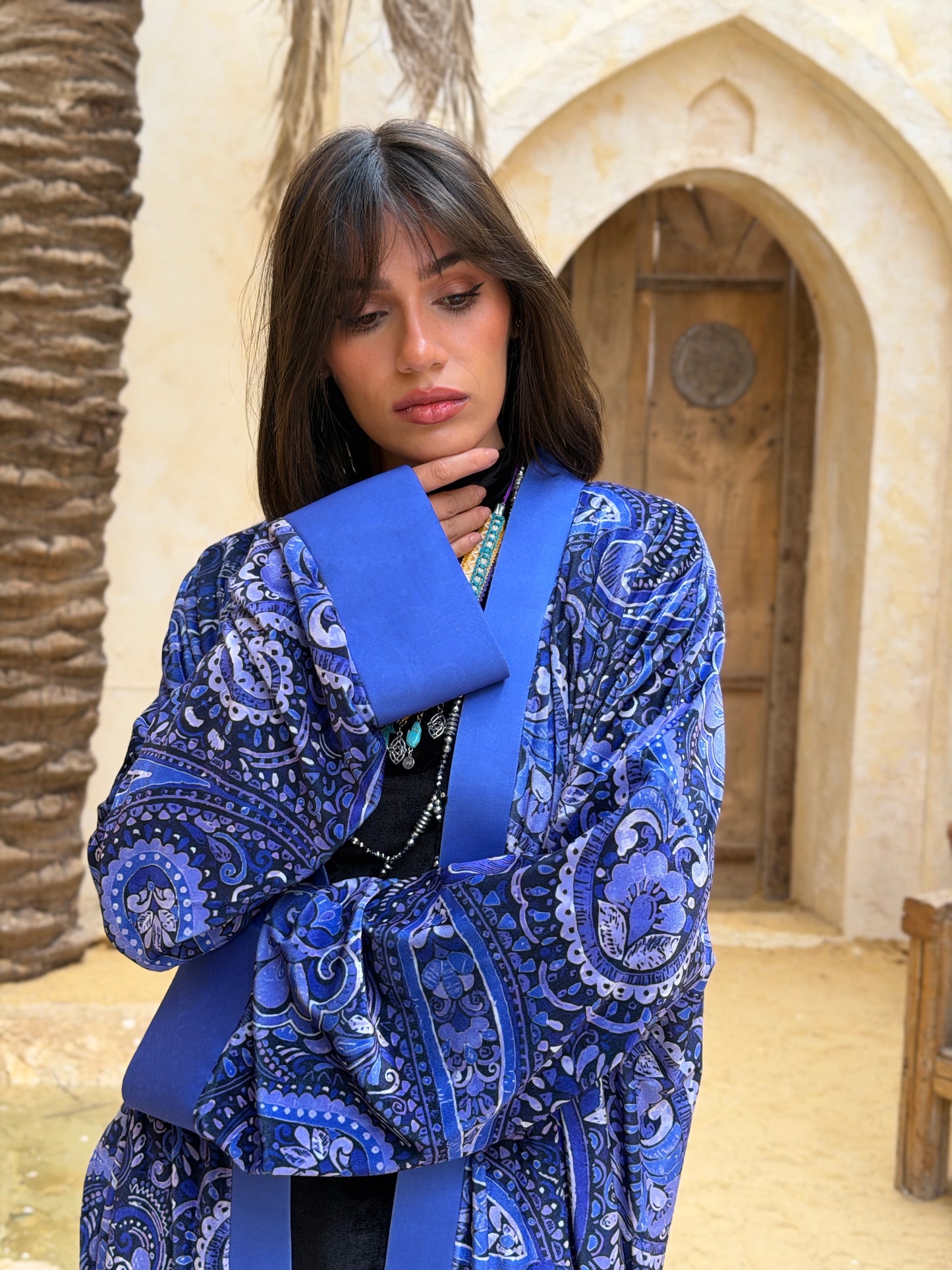أَلْفَة —Alfa Elegant Paisley Velvet Kimono " blue "