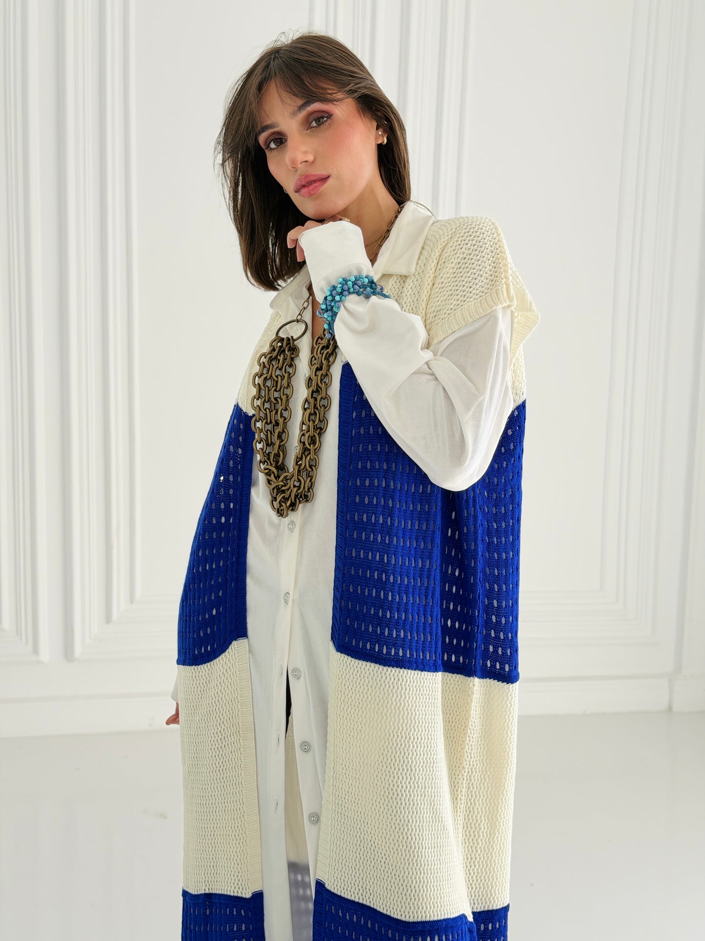 Dual Essence Knit Vest In Royal Blue