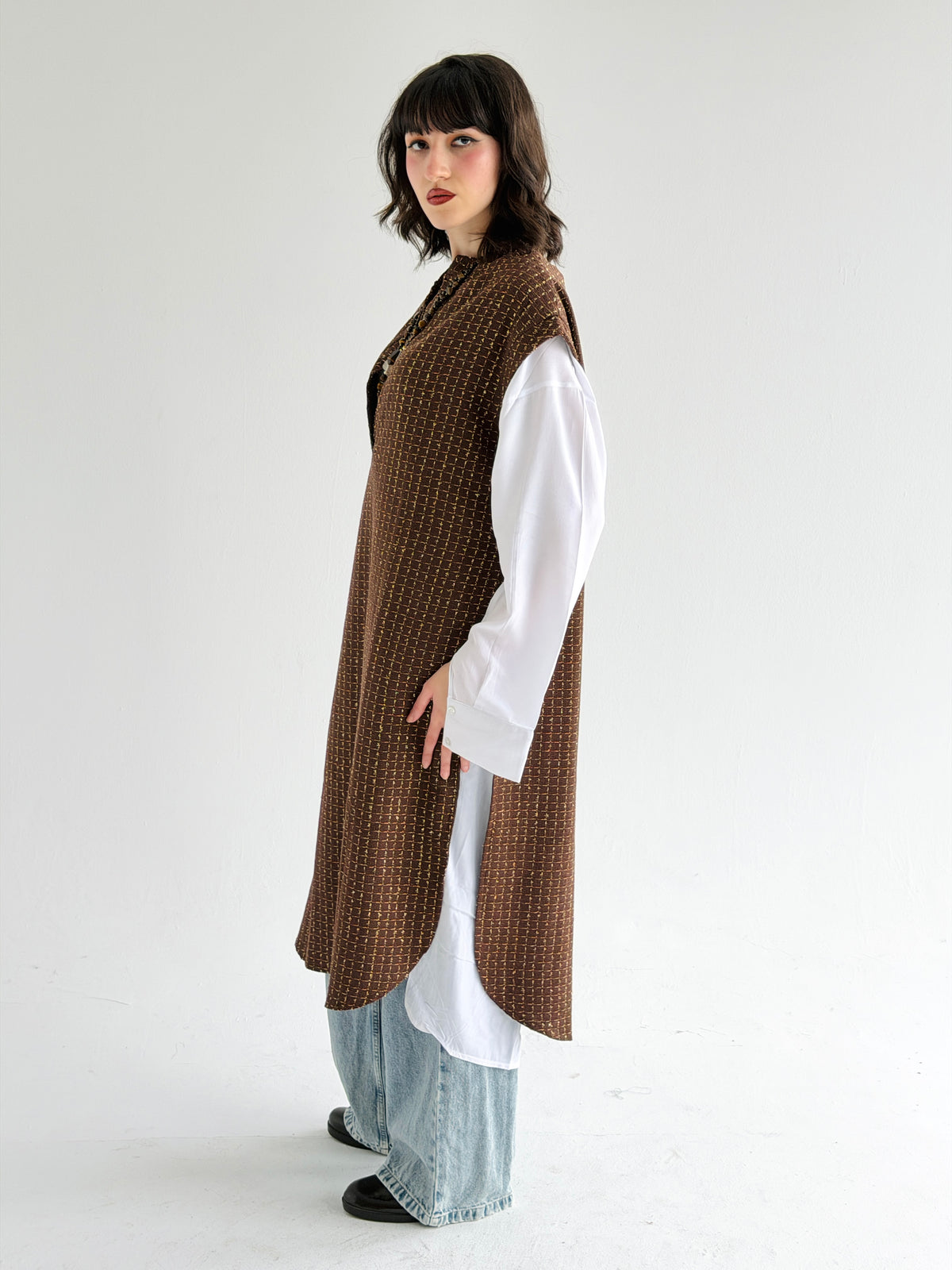 Diva Long Vest In Brown