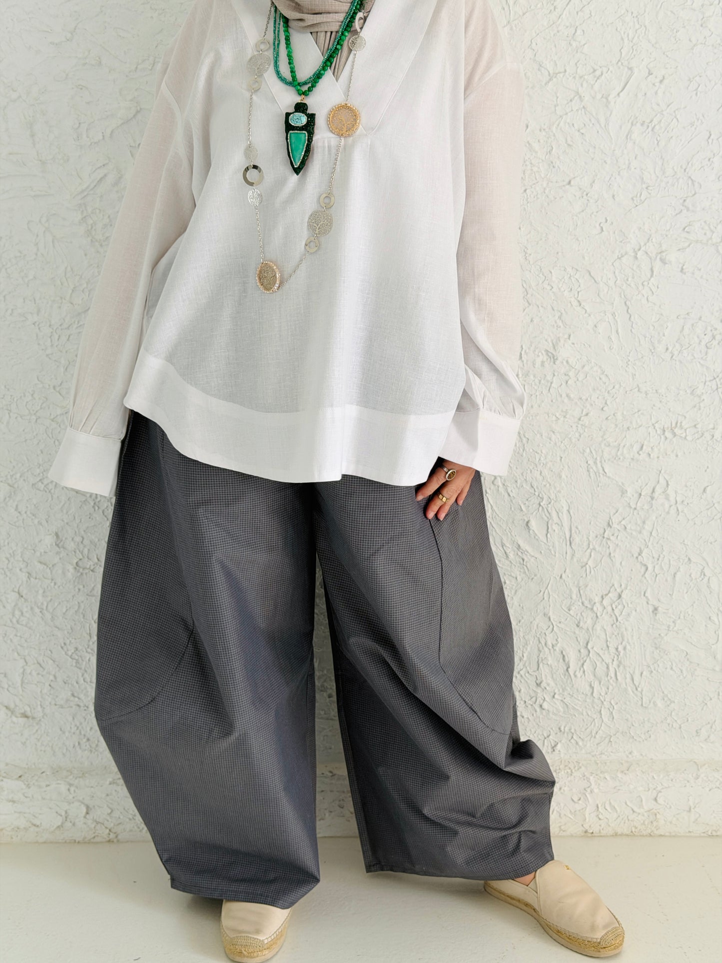 Balloon checked Poplin Pants- Grey 
بنطلون بالون كارو بوبلين - رمادي