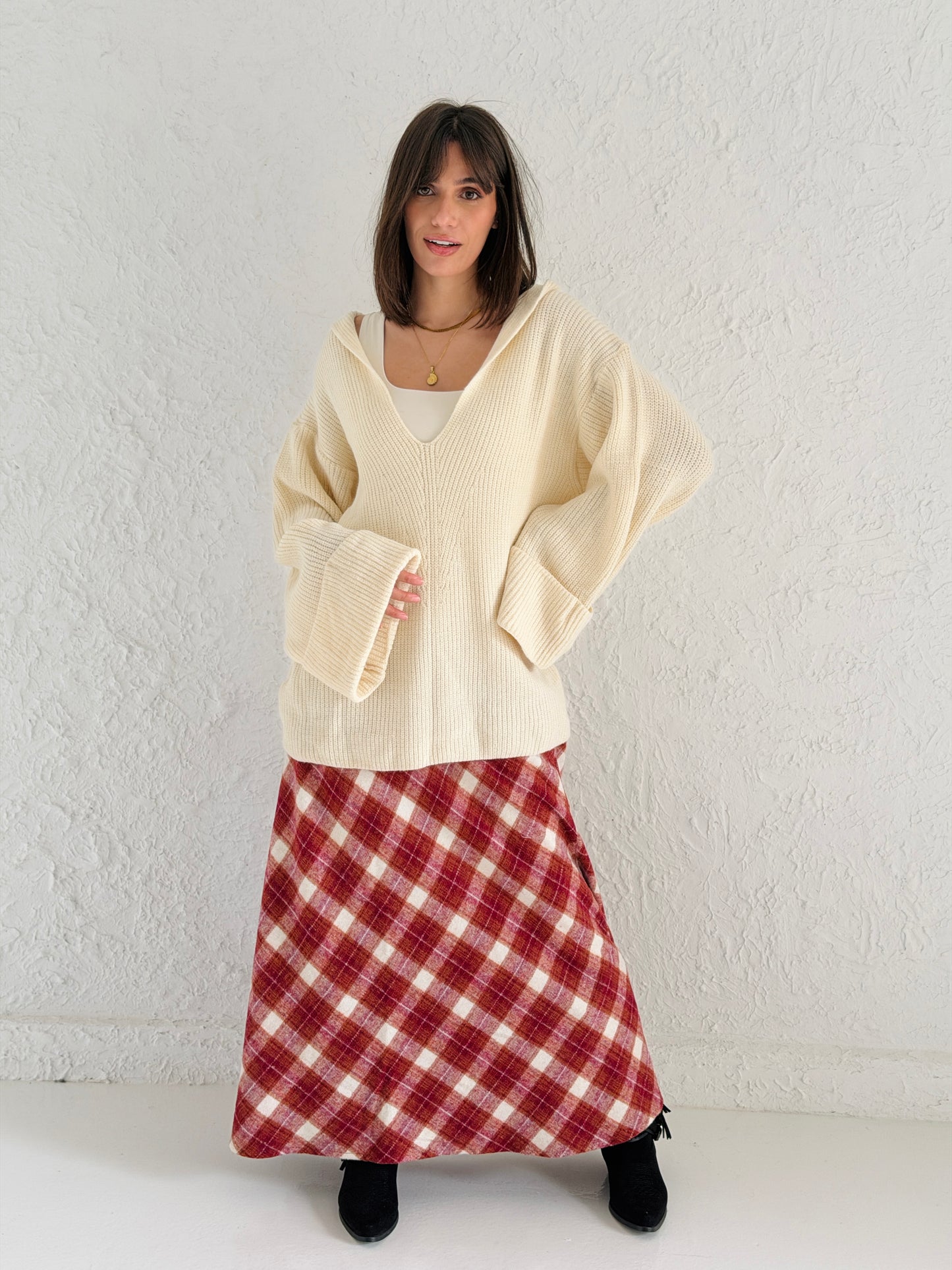 Hoodie V-Neck sweater