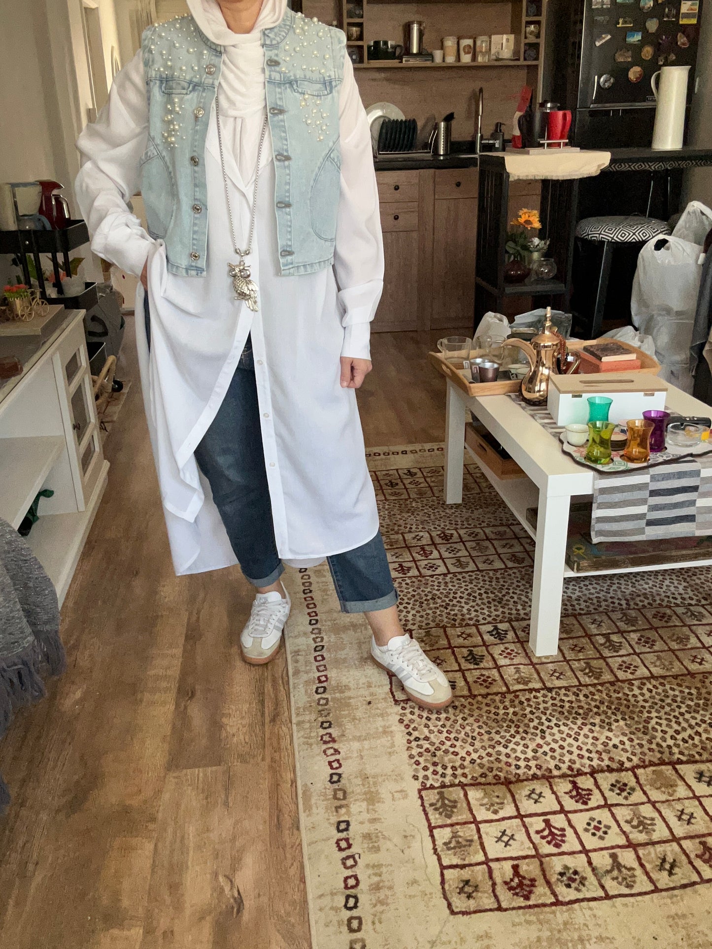 Pearl Denim Vest (Light Blue)