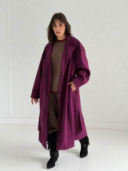 Broad Shoulder Wool Coat In Burgundy