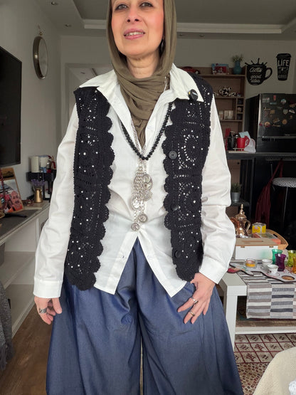 Classic Pearl Crochet Vest in Black