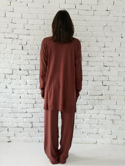 Knitted Love set in chocolate Brown