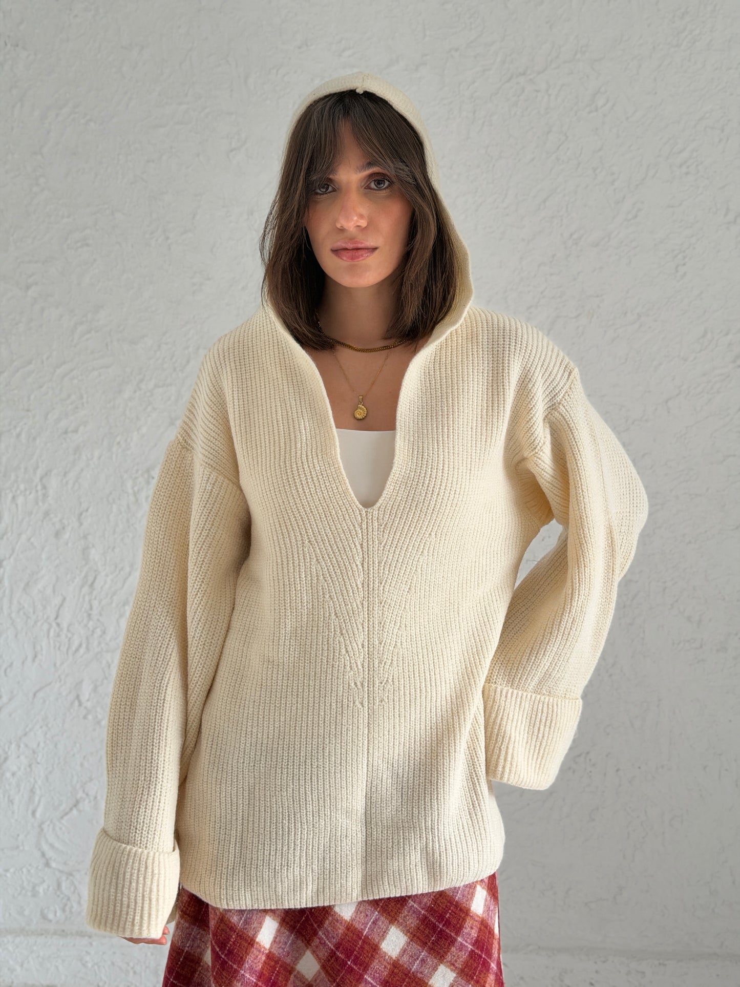 Hoodie V-Neck sweater