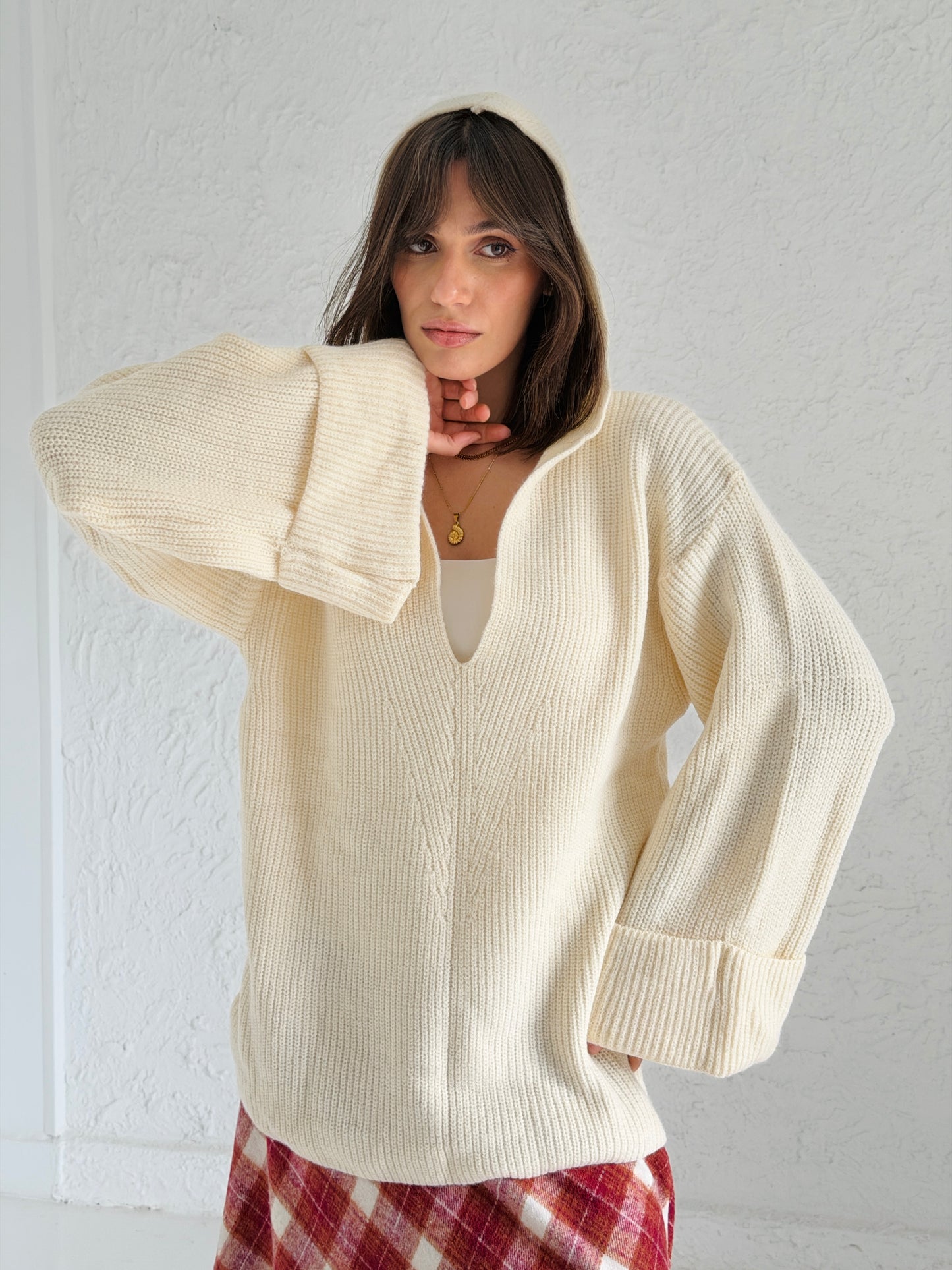 Hoodie V-Neck sweater