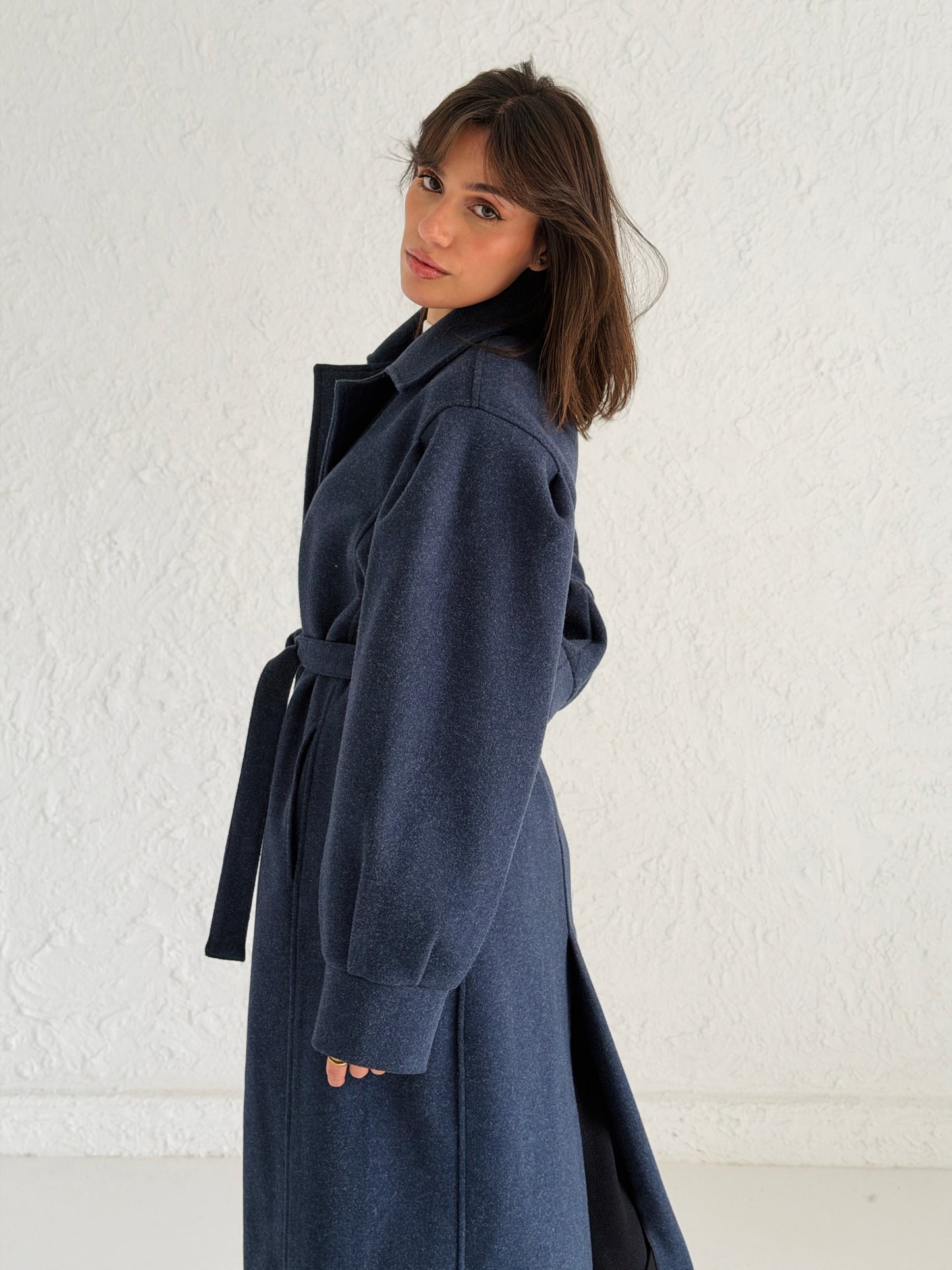 Broad Shoulder wool Coat in Navy