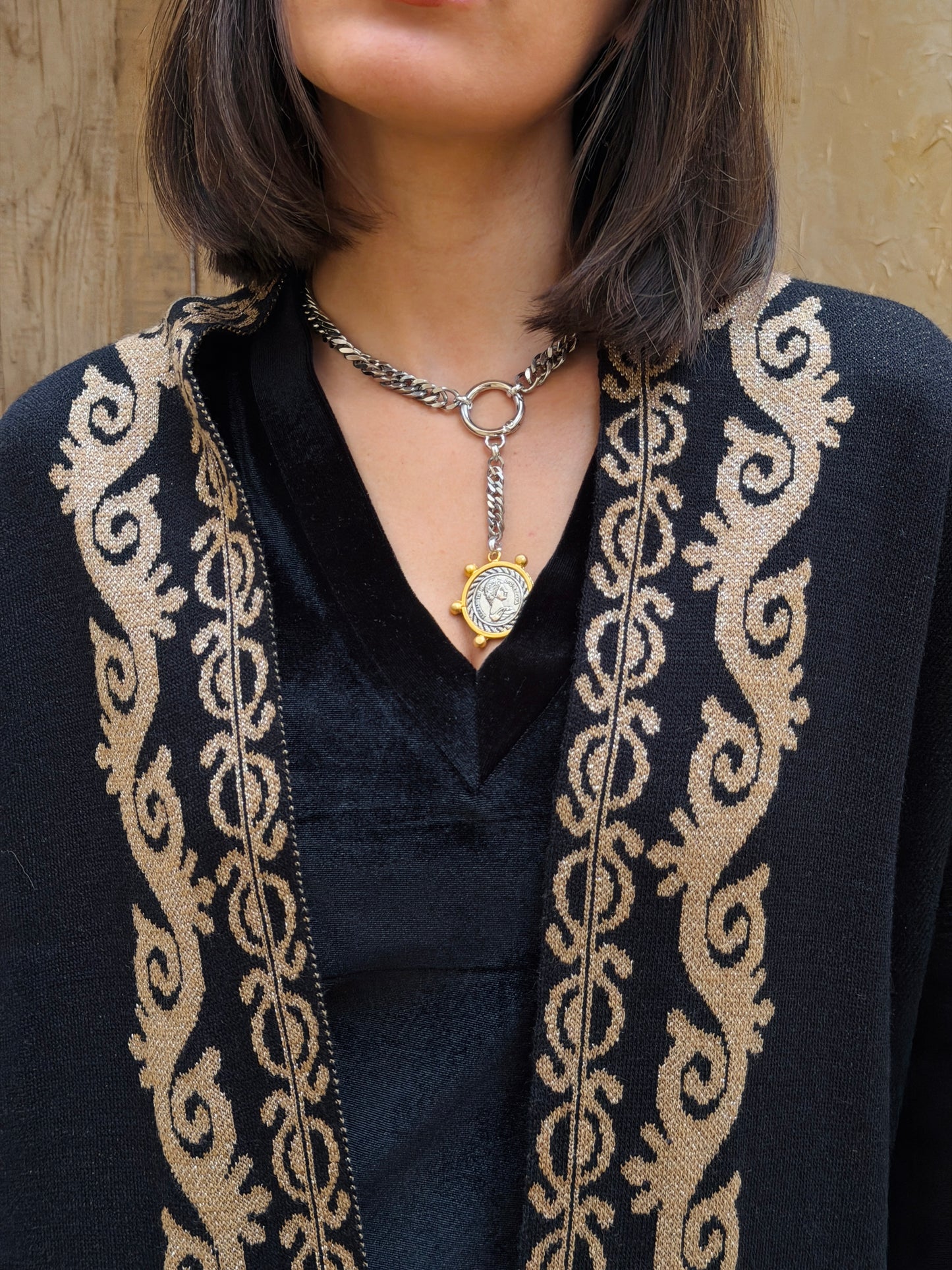 Sultana — سُلْطانة
Shimmering Knit Kaftan
