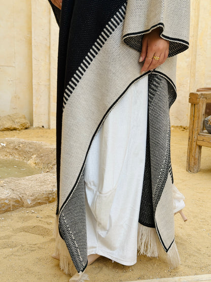 Knitted Cape رَوض — Rawd