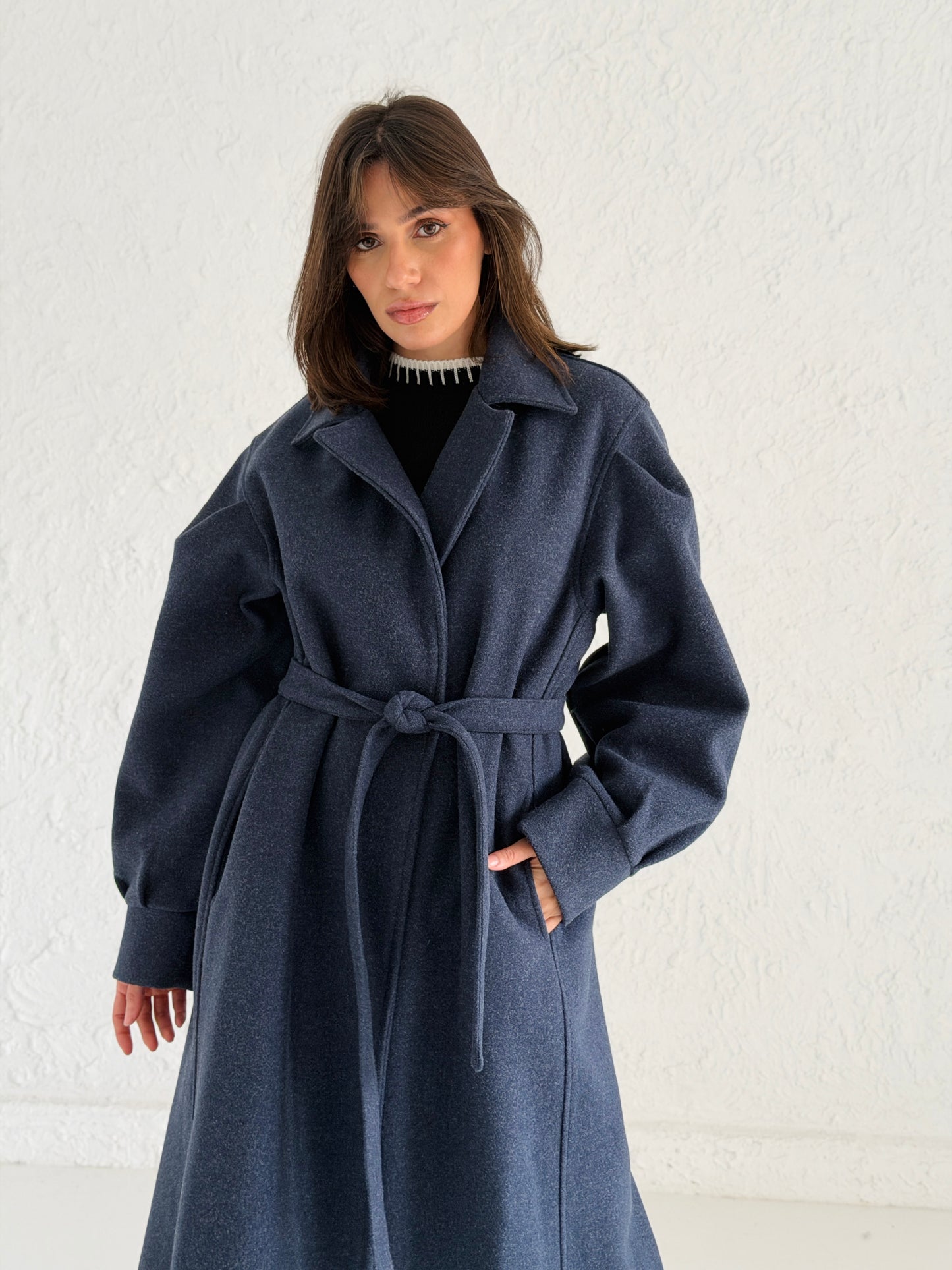 Broad Shoulder wool Coat in Navy