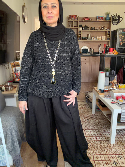 Sliver Air Knit Top in Black
