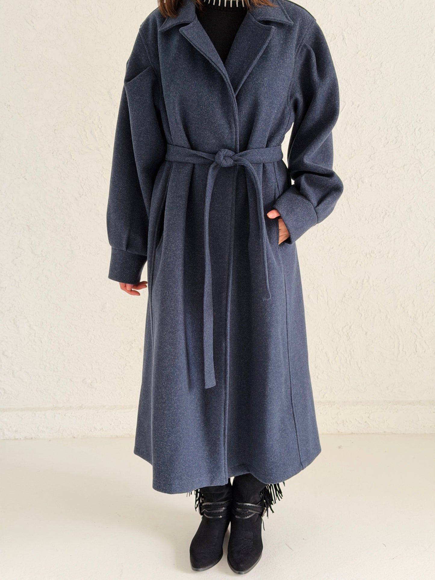 Broad Shoulder wool Coat in Navy