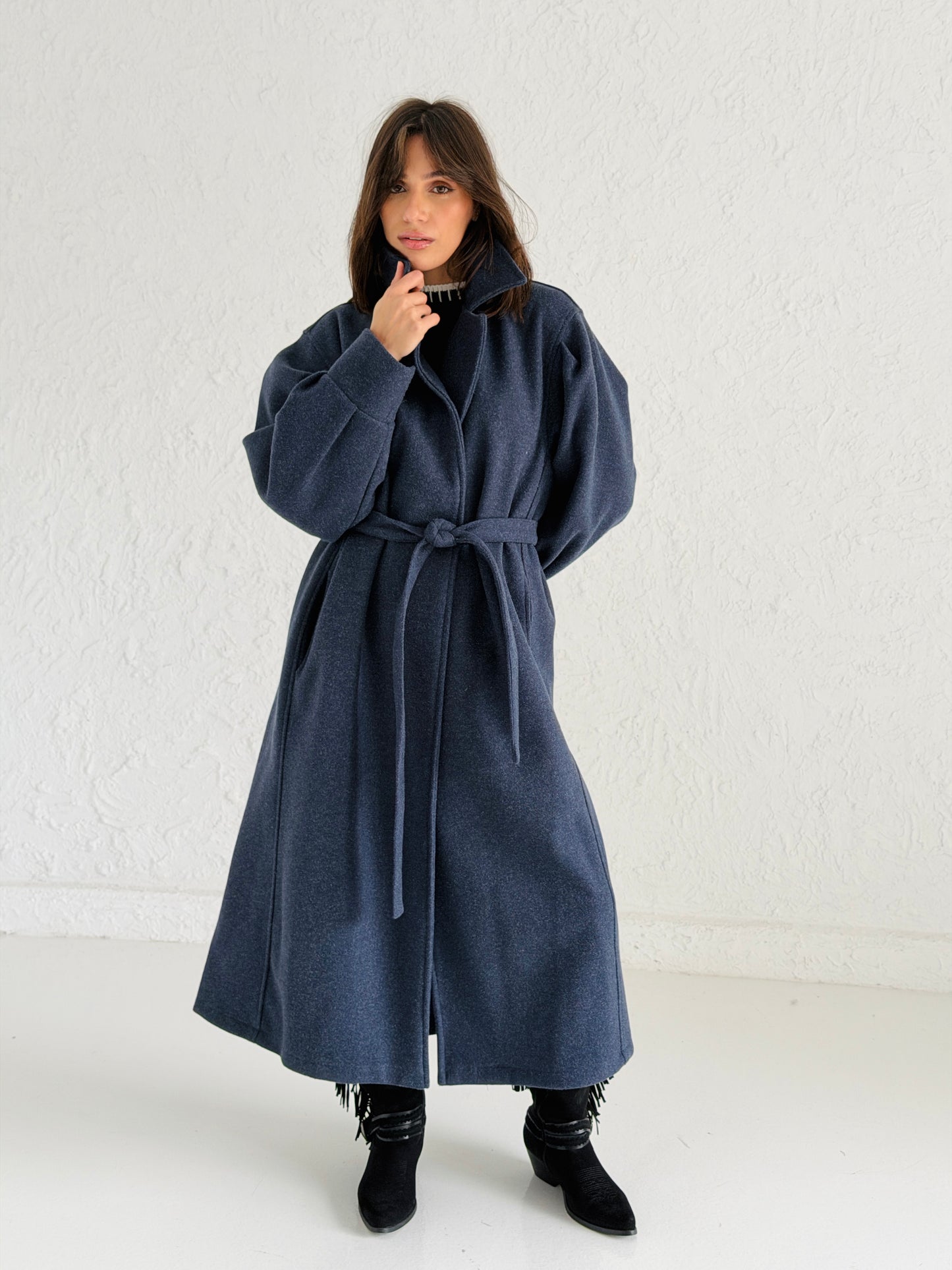 Broad Shoulder wool Coat in Navy