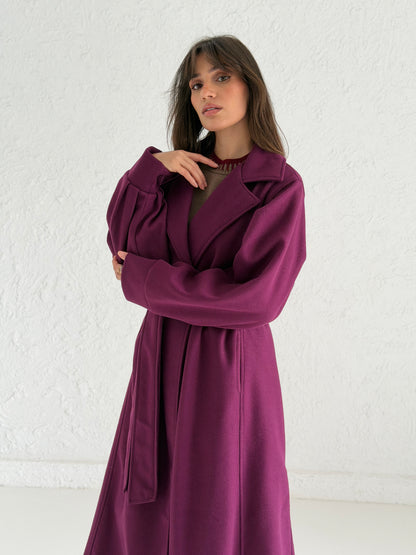 Broad Shoulder Wool Coat In Burgundy