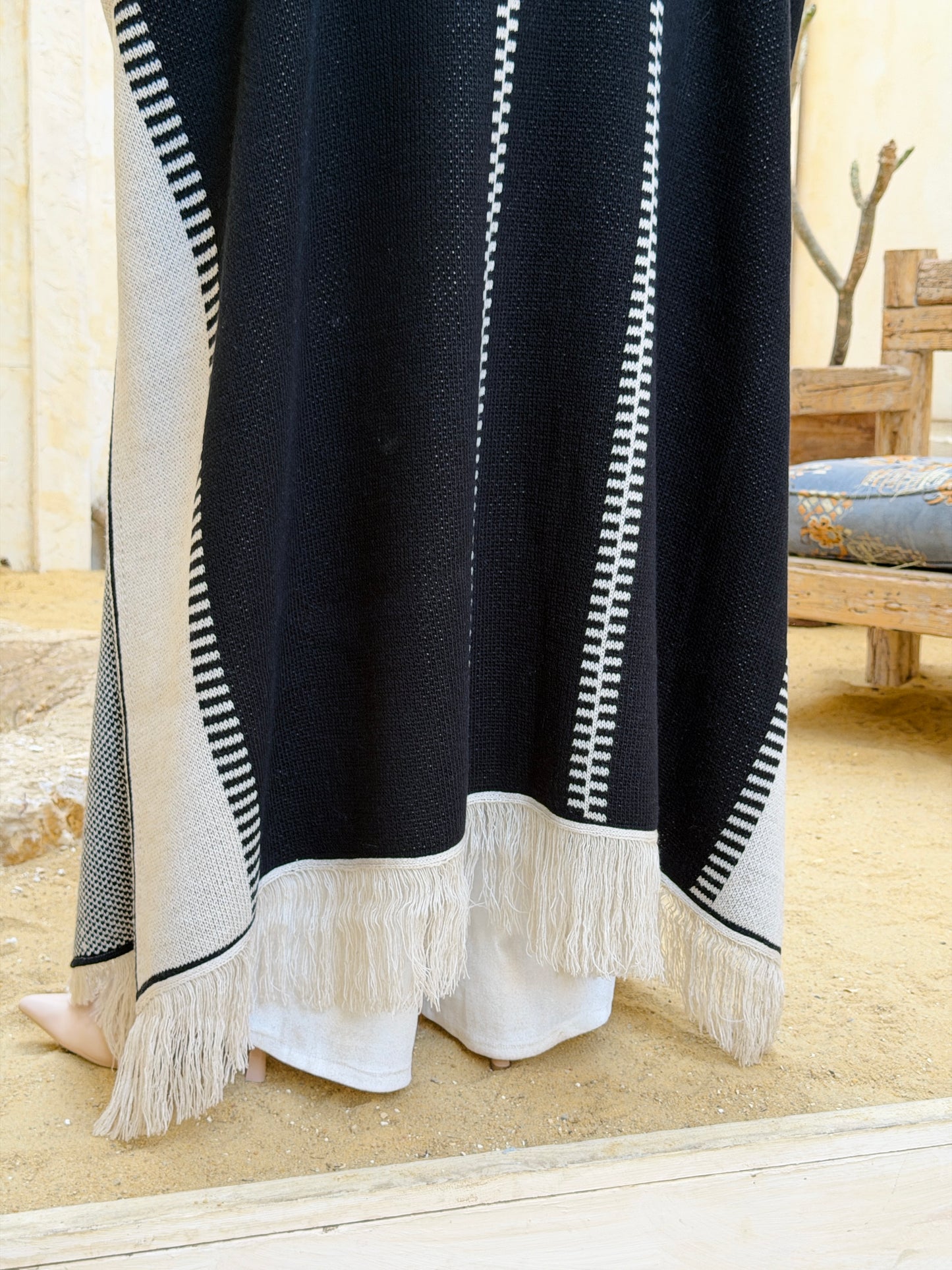 Knitted Cape رَوض — Rawd