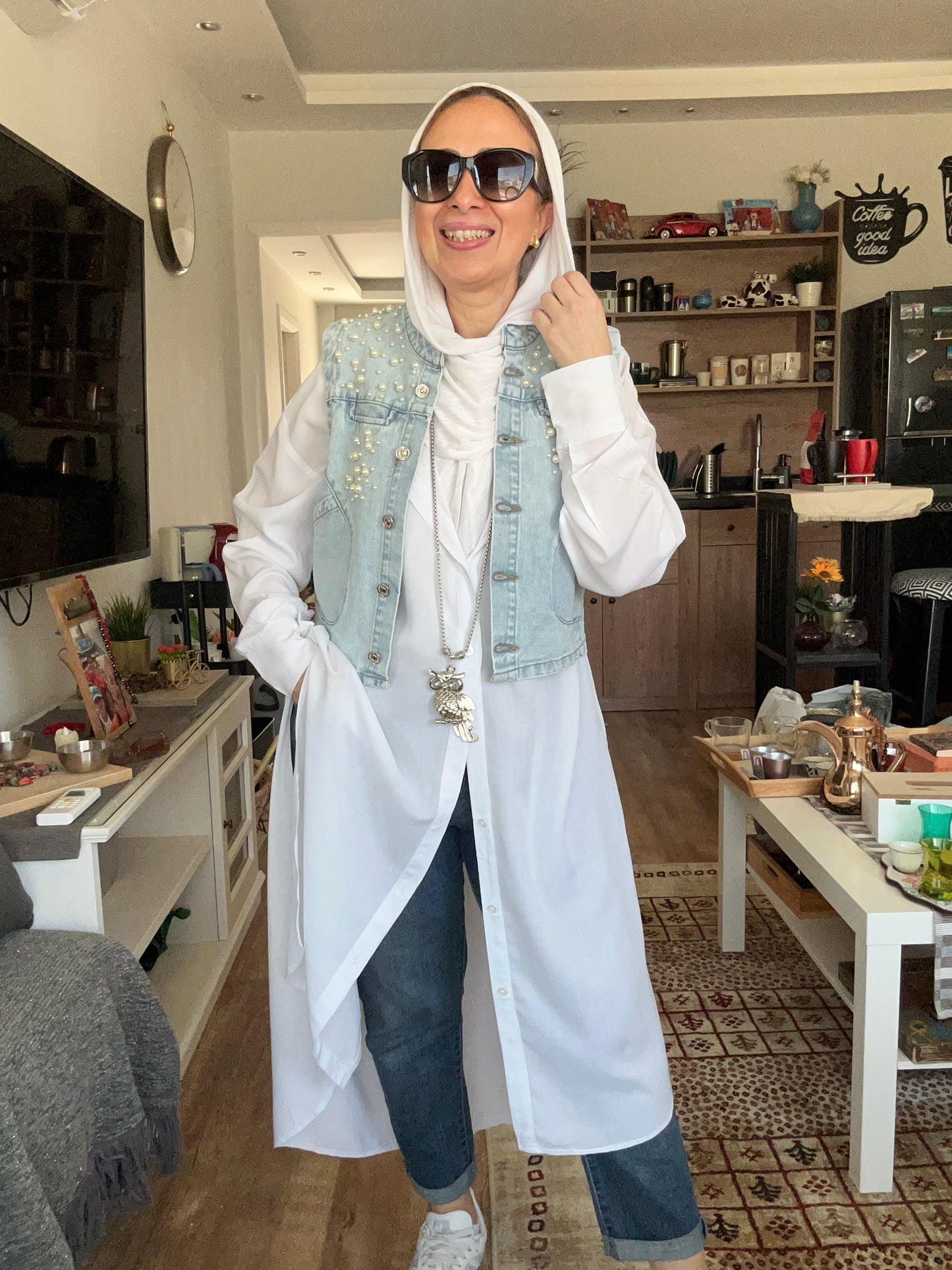 Pearl Denim Vest (Light Blue)