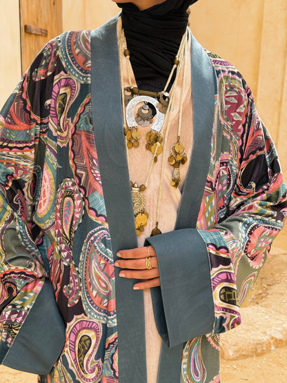 أَلْفَة —Alfa Elegant Paisley Velvet Kimono" Green  "