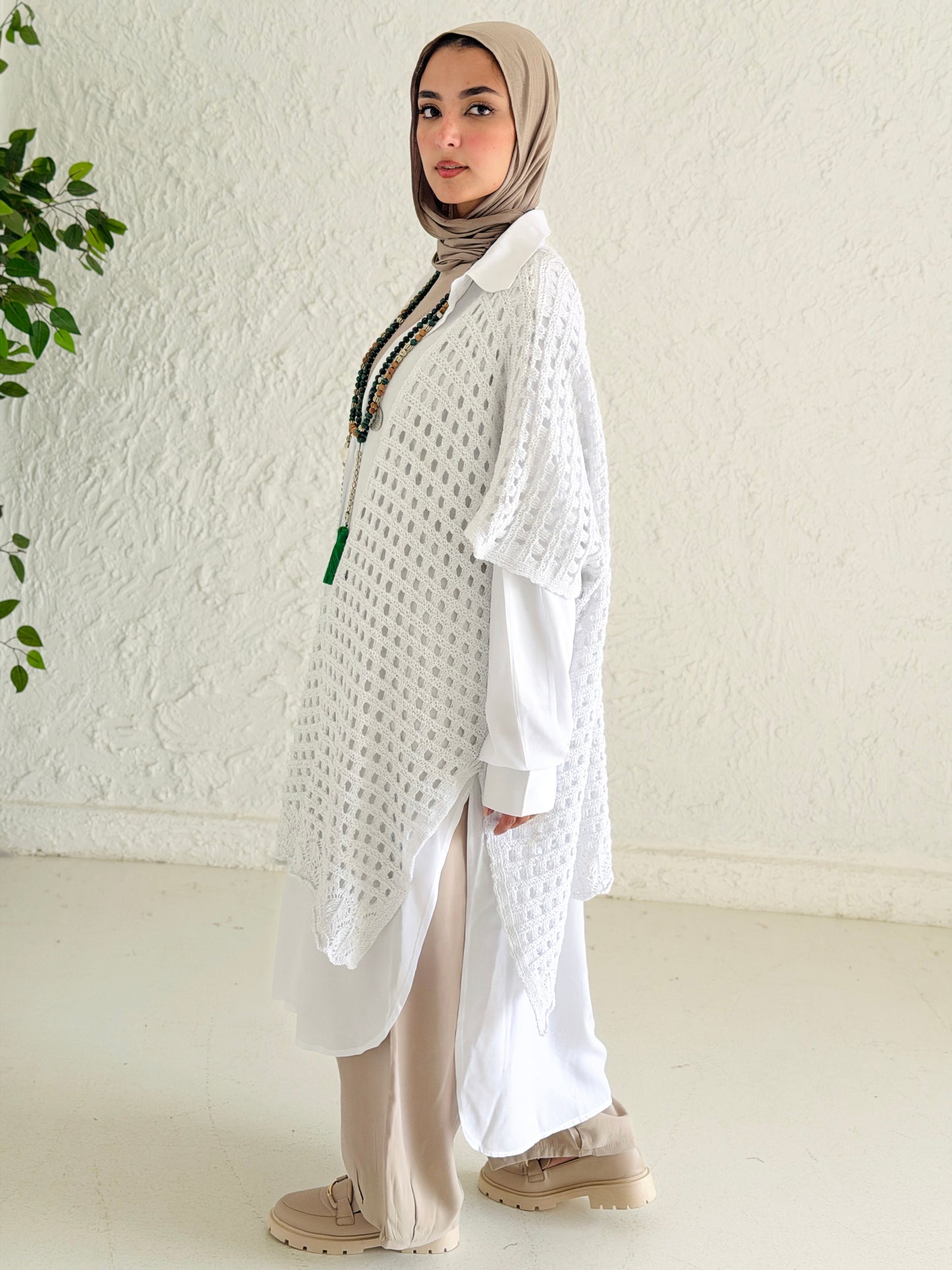 Shimmer Crochet Kimono Vest In White