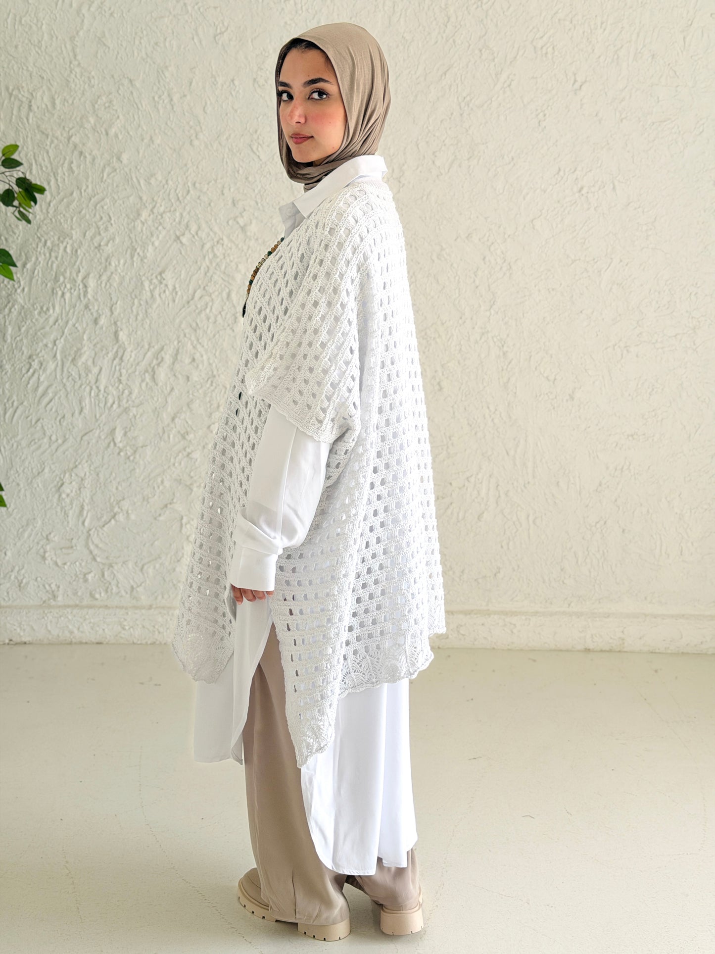 Shimmer Crochet Kimono Vest In White