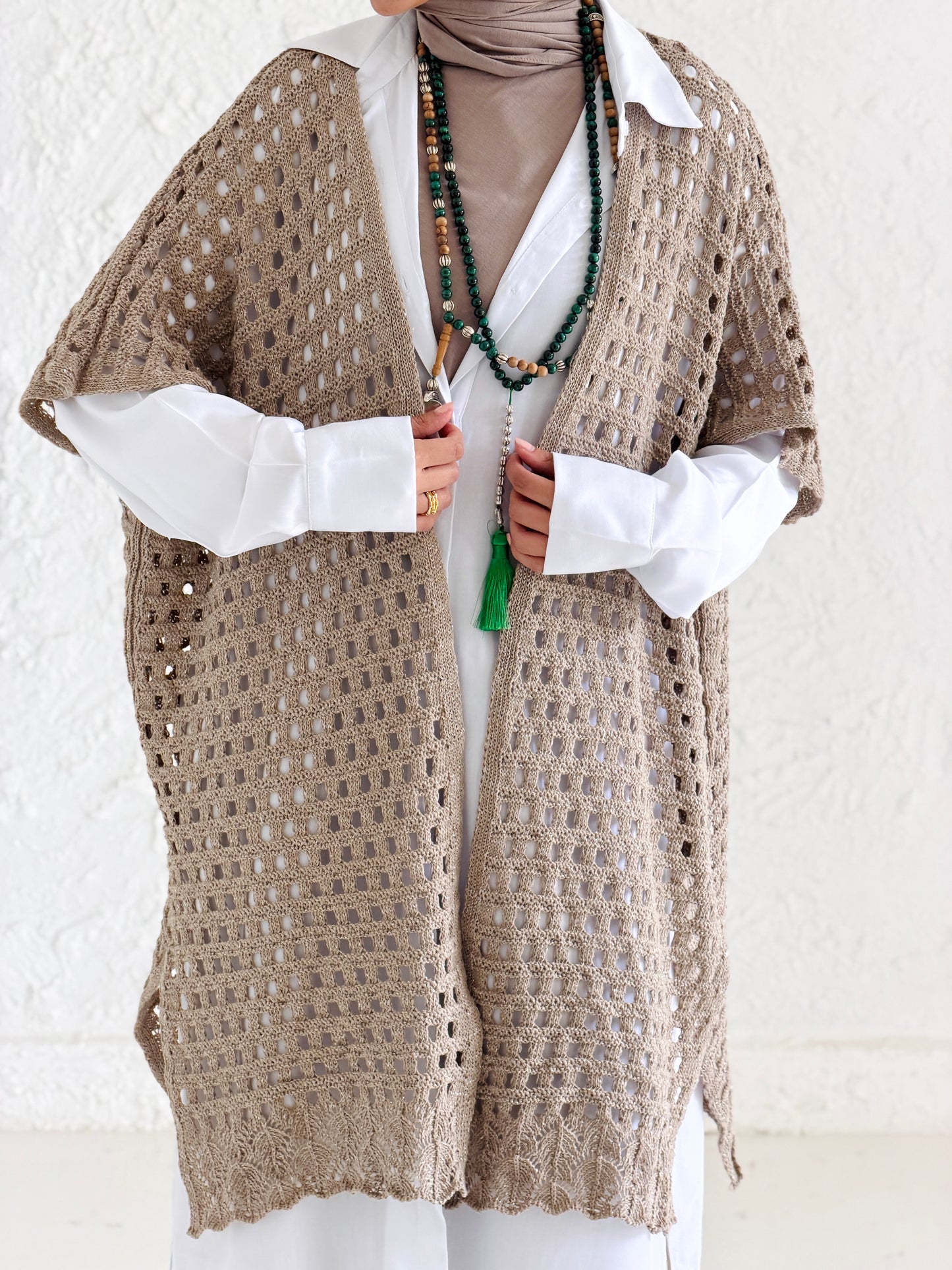 Shimmer Crochet Kimono Vest In Cafe