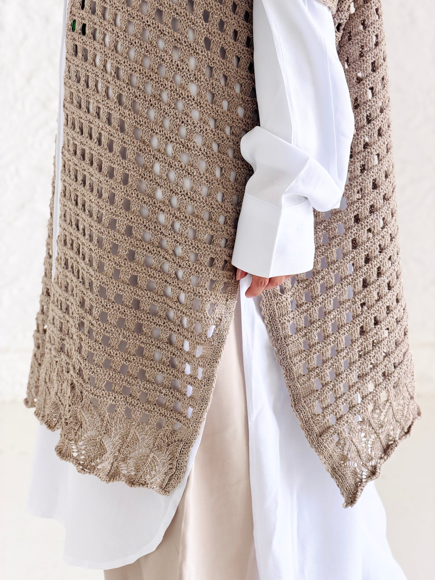 Shimmer Crochet Kimono Vest In Cafe