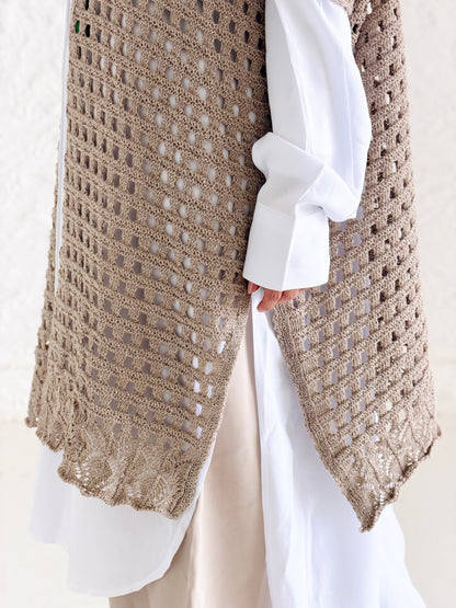 Shimmer Crochet Kimono Vest In Cafe