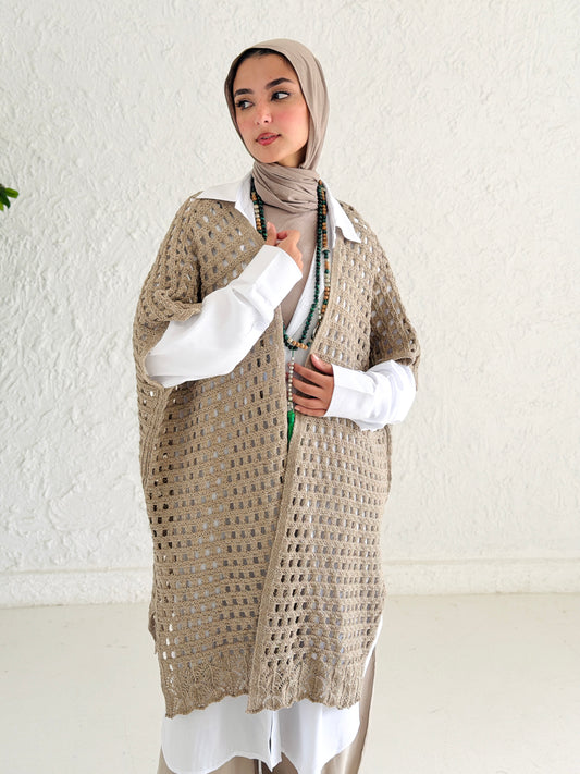 Shimmer Crochet Kimono Vest In Cafe