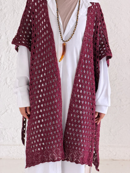 Shimmer Crochet Kimono Vest In Maroon