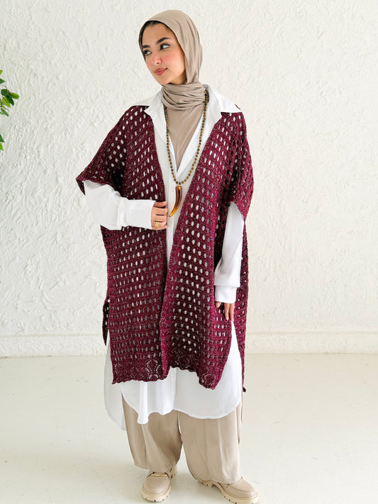 Shimmer Crochet Kimono Vest In Maroon