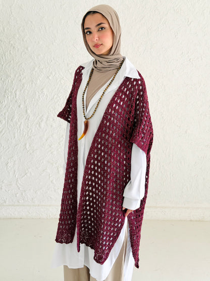Shimmer Crochet Kimono Vest In Maroon
