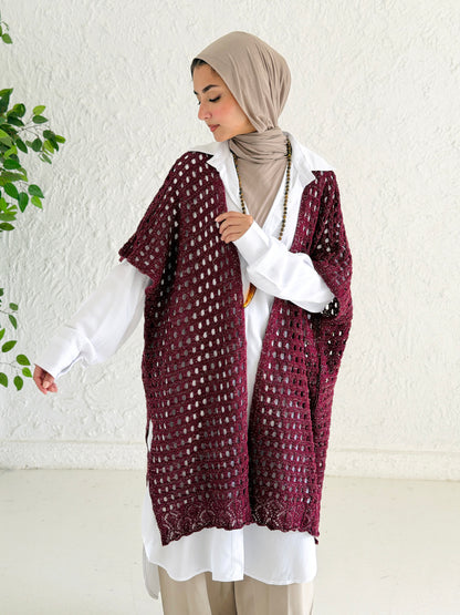 Shimmer Crochet Kimono Vest In Maroon