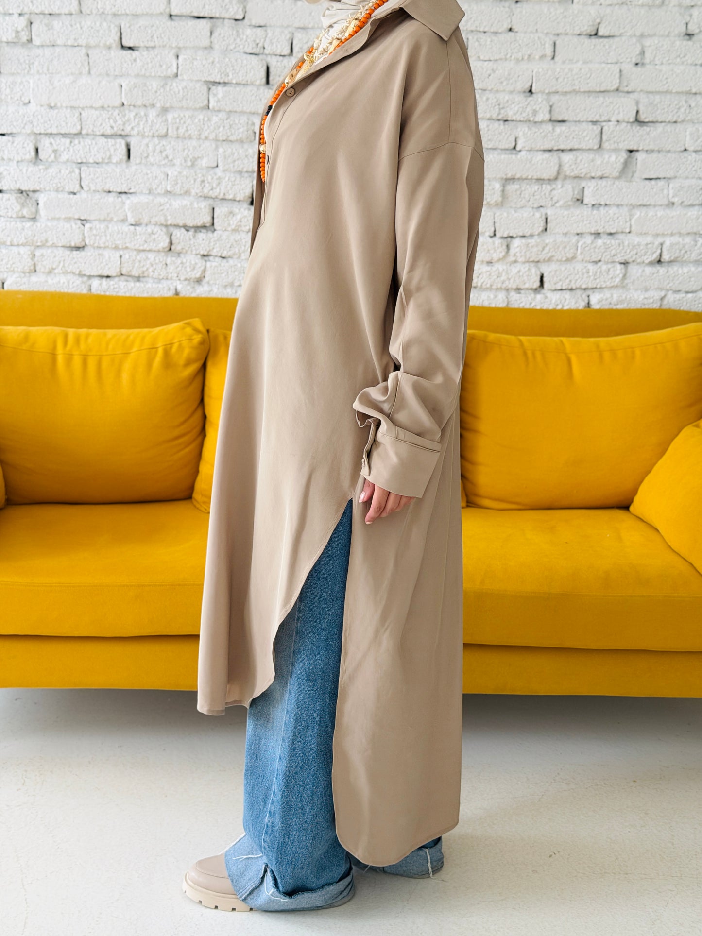 Model Shirt Dress In Beige