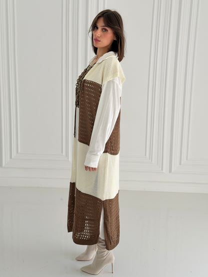 Dual Essence Knit Vest In Brown