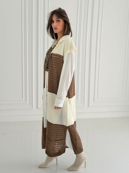 Dual Essence Knit Vest In Brown
