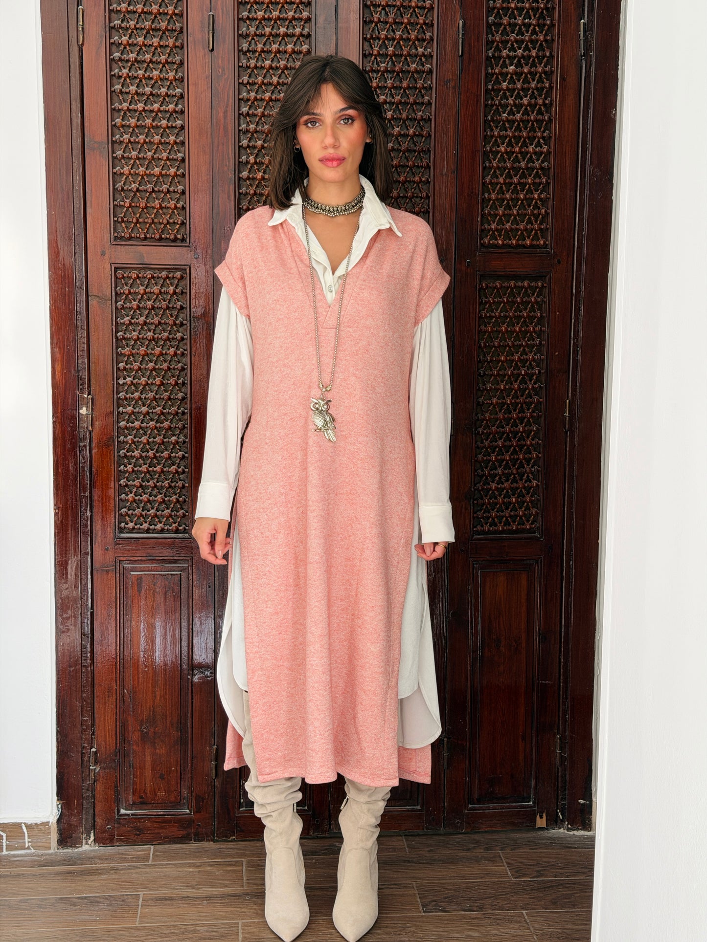 Shimmer Essence Knit Vest In Pink