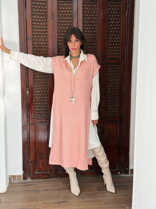 Shimmer Essence Knit Vest In Pink