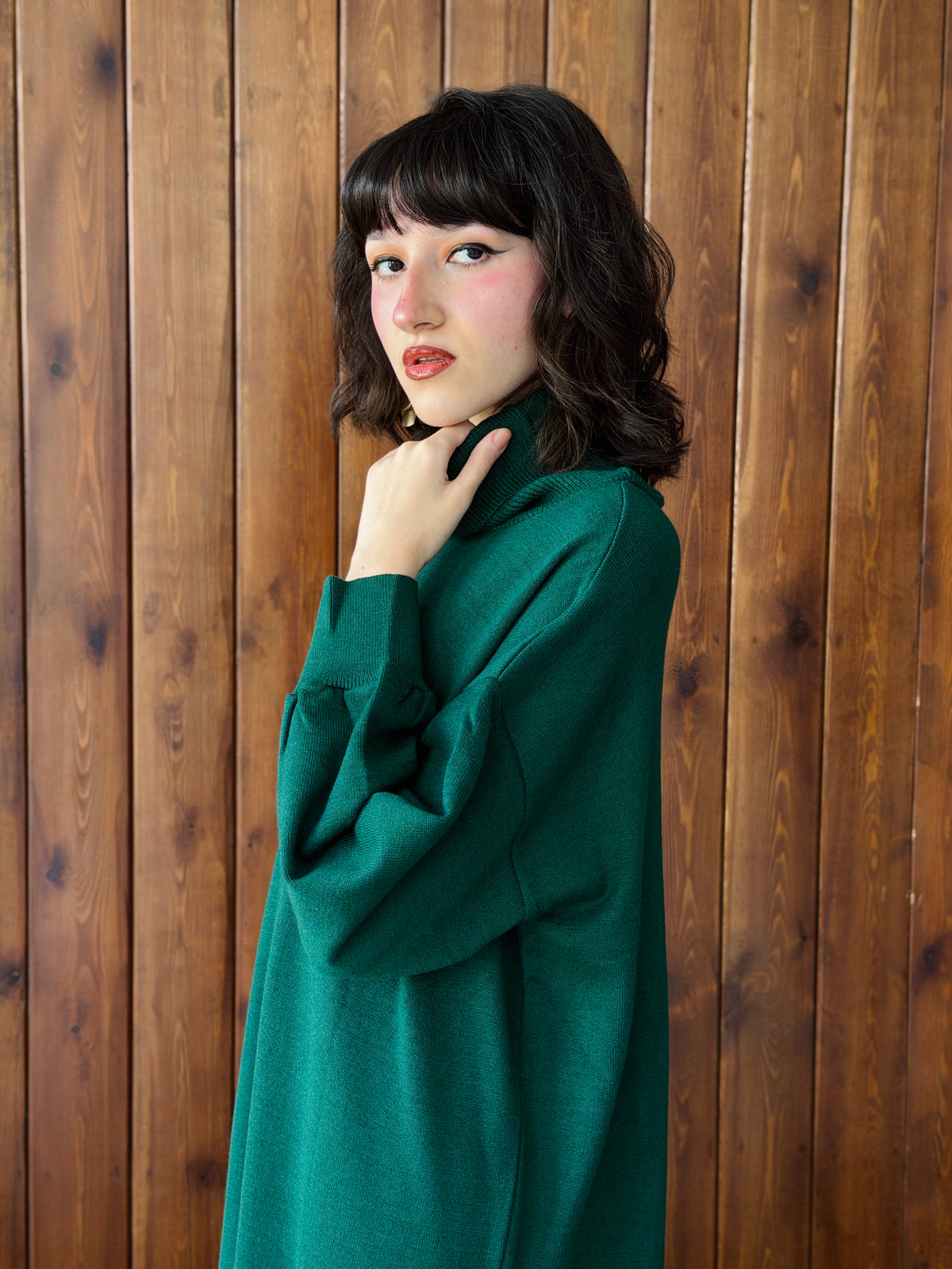 Soft Aura Dress In Emerald Green