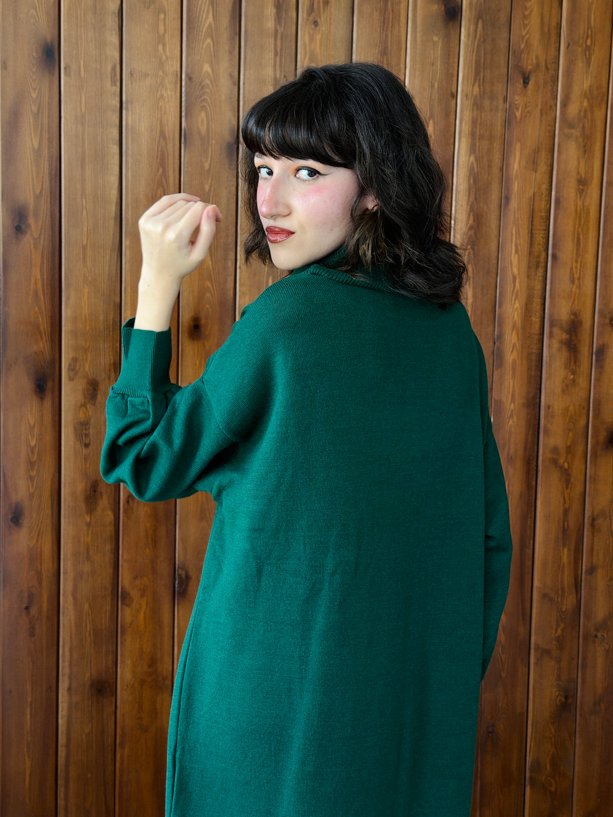 Soft Aura Dress In Emerald Green