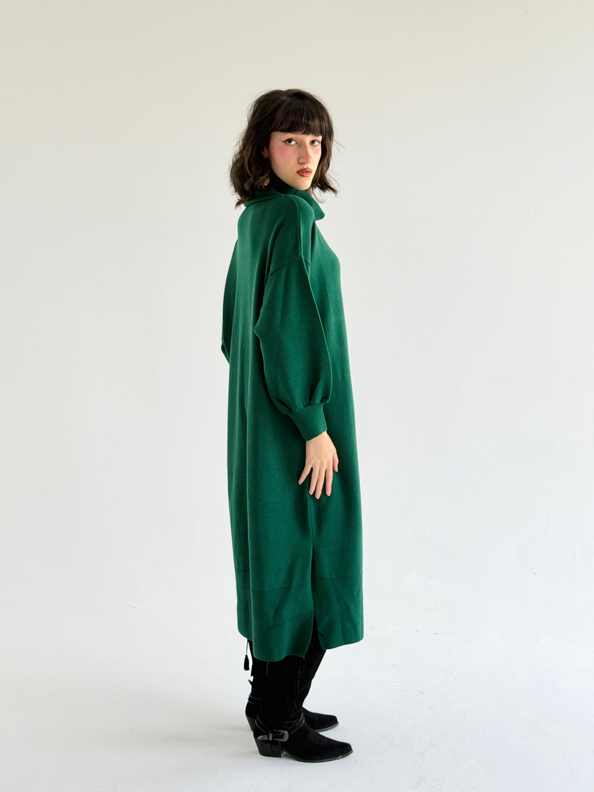 Soft Aura Dress In Emerald Green
