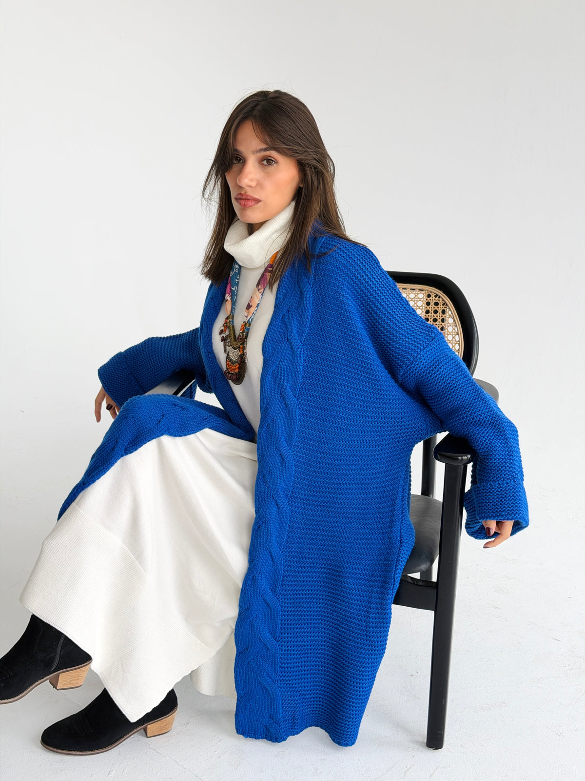 Timeless Knit Cardigan In Royal Blue
