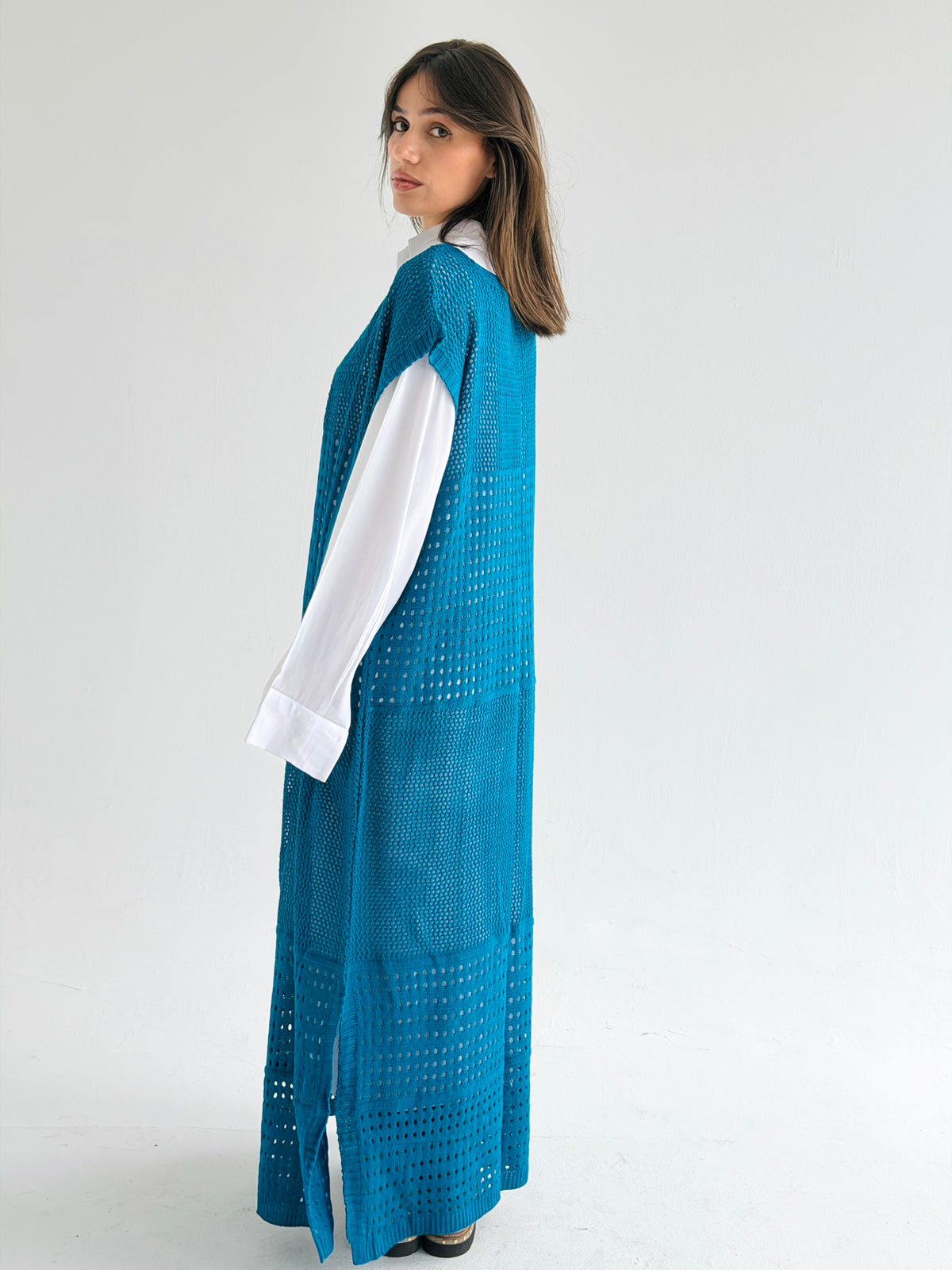 Breeze Light Wool Vest In Petrol Blue