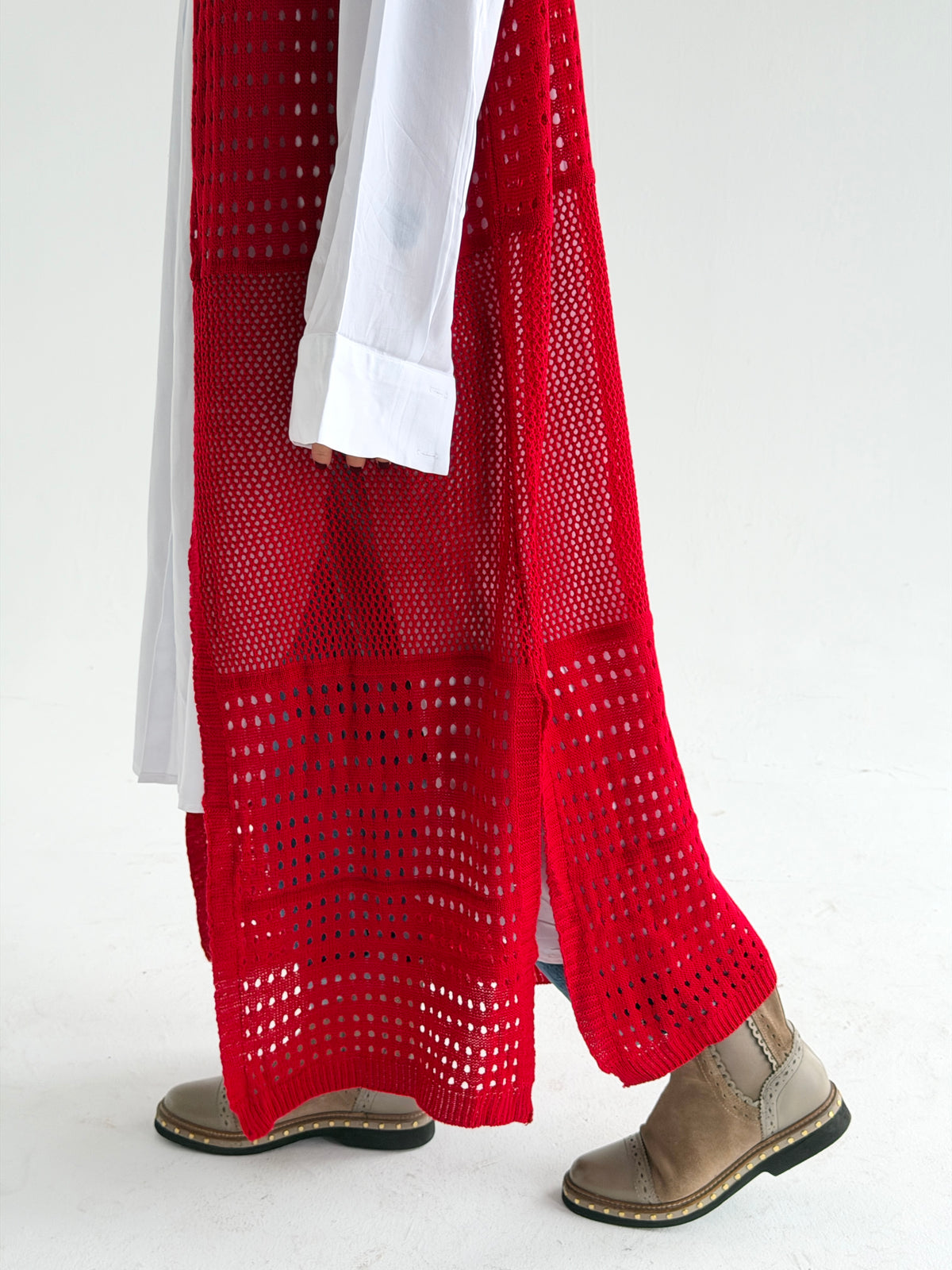 Breeze Light Wool Vest In Red