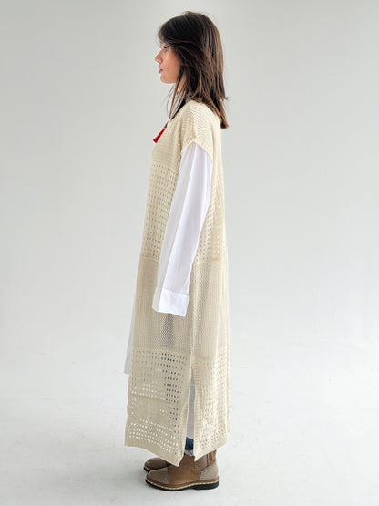 Breeze Light Wool Vest In Beige