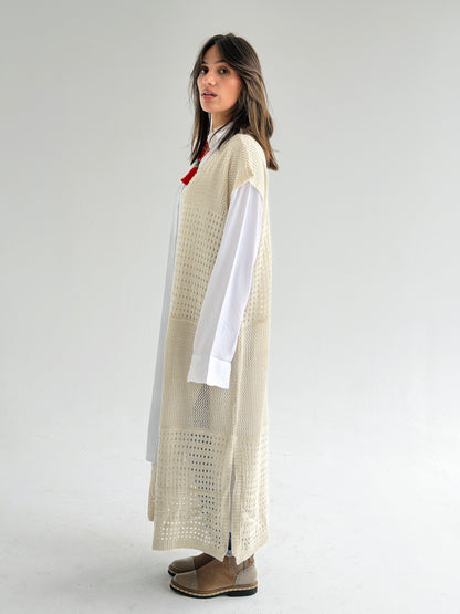 Breeze Light Wool Vest In Beige