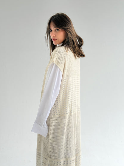 Breeze Light Wool Vest In Beige