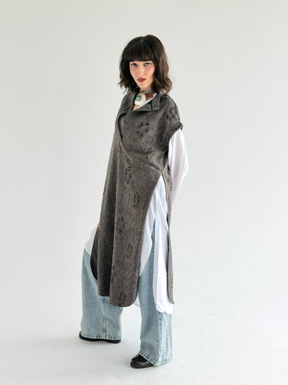 Cutout Detailed Long Vest In Grey