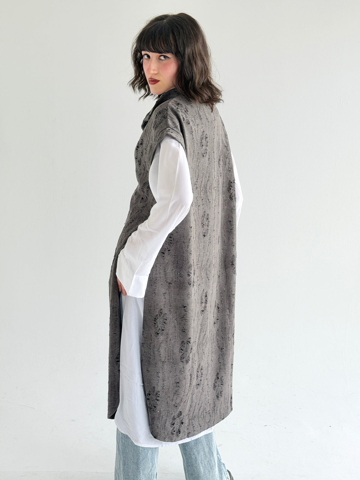 Cutout Detailed Long Vest In Grey